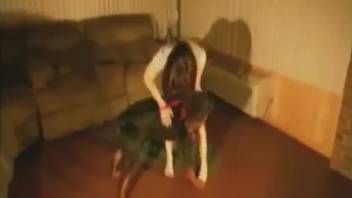 Hot booty chick secretly recorded while banging the dog