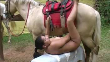 Amateur brutal horse porn to end with sperm on the babe's mouth