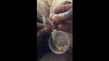 Solo dude inserts worms into his penis for better pleasure